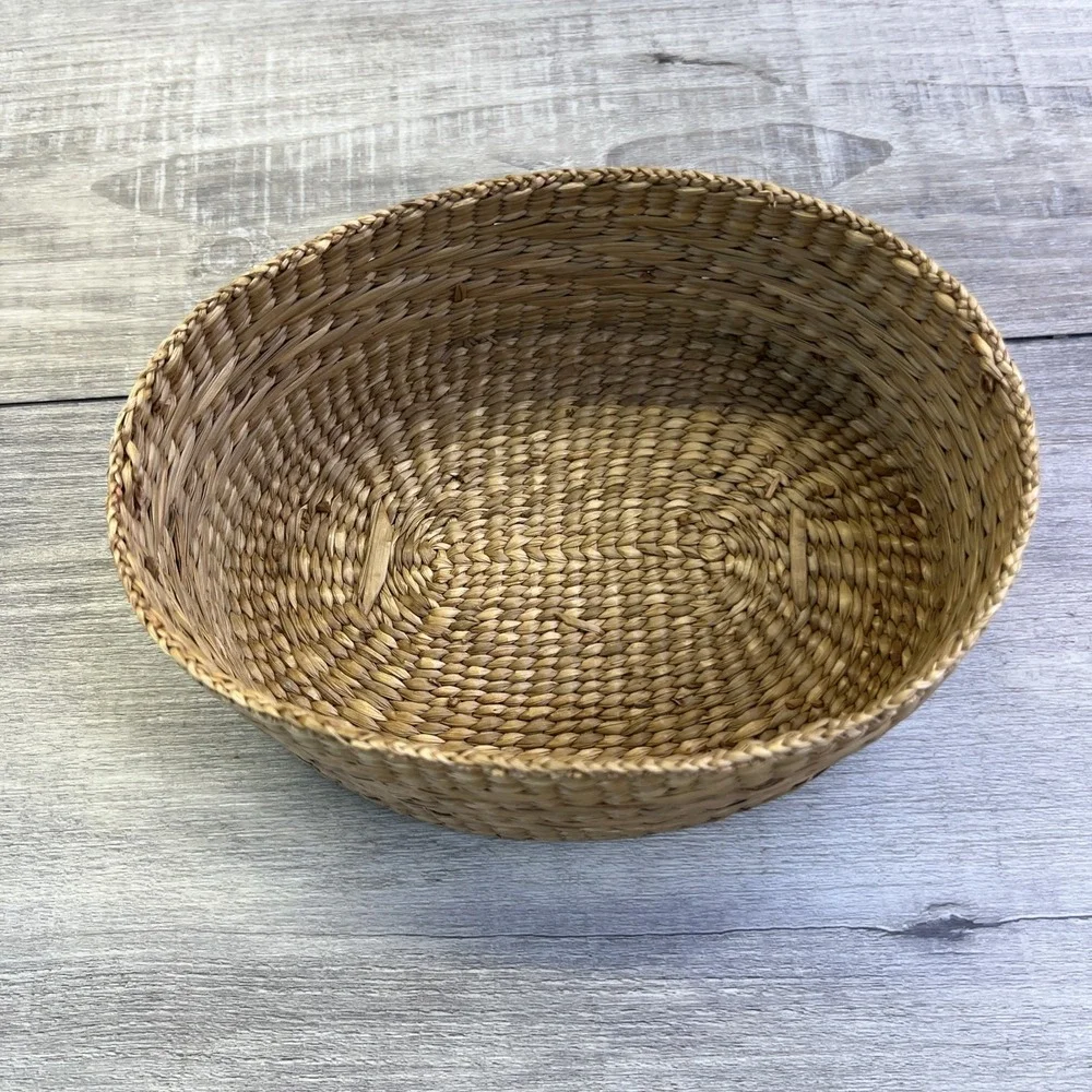 Sweet Grass Woven Basket with Lid 6x5x3x Vintage Primitive Natural Material
